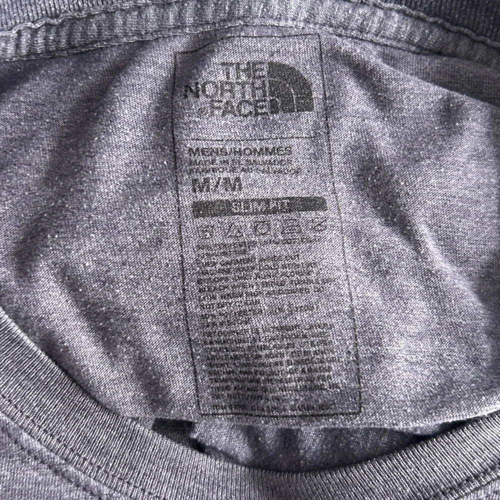 The North Face Mens‎ Slim Fit Shirt M Basic Essential Soft Worn-in Hiking Travel